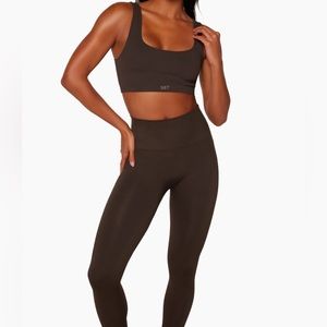 Set Active Brown Set